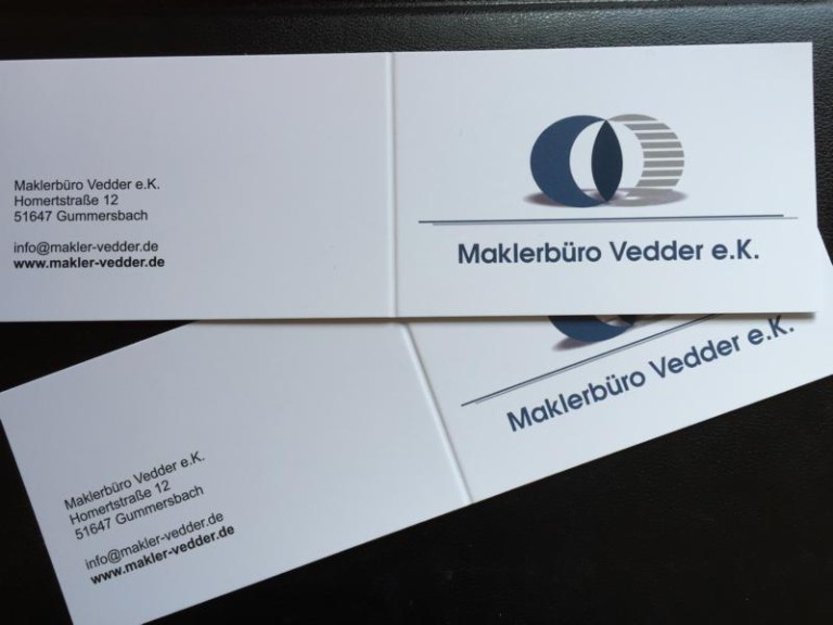 Klappvisitenkarten des Maklerbüros Vedder
